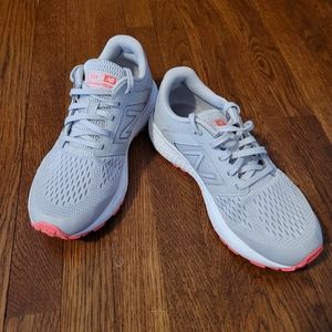 New balance gym shoes 520